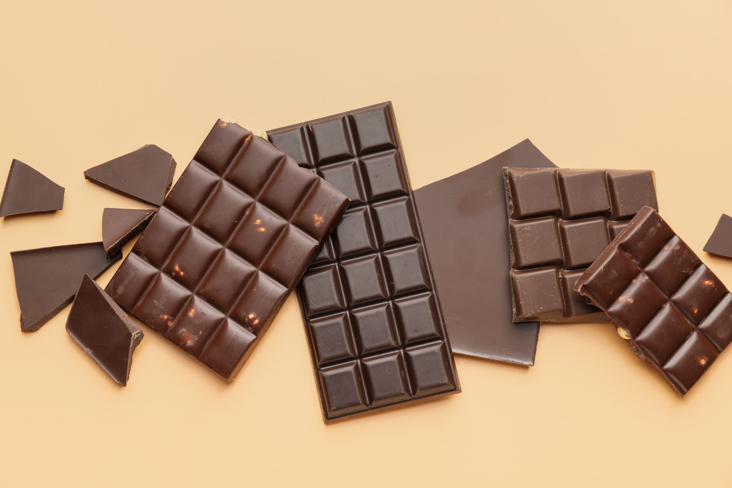 Different,Chocolate,On,Color,Background